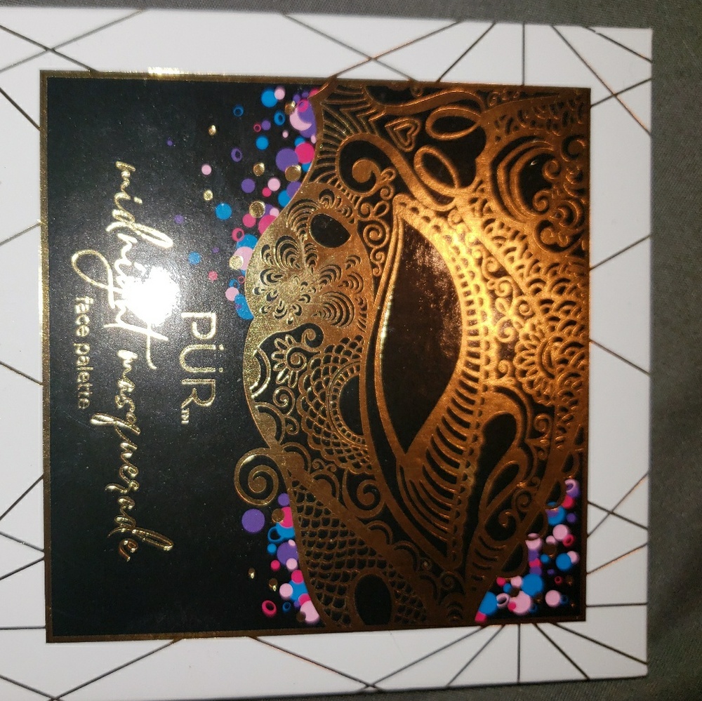 Pur cosmetics midnight masquerade palette